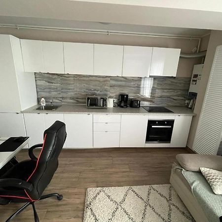 Апартаменты Sea View Apartament Мамая Экстерьер фото